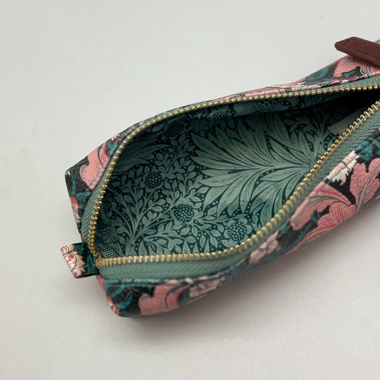 William Morris Faux Leather Botanical Case